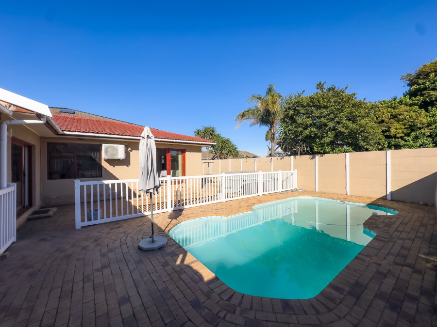 3 Bedroom Property for Sale in Soneike Western Cape